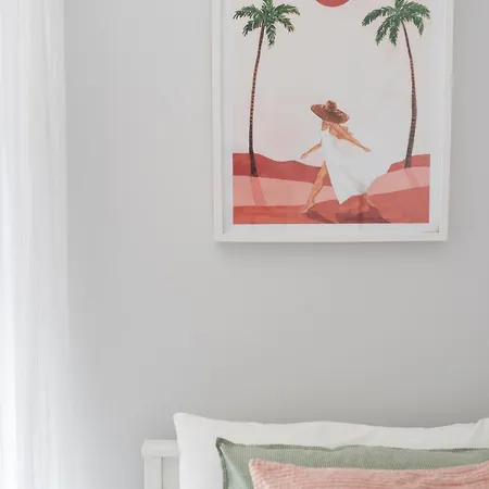 White Medano Apartment. New With Fast Wifi Сasa de vacaciones *