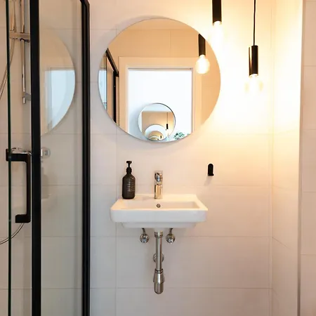 White Medano Apartment. New With Fast Wifi * El Médano