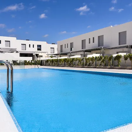 Сasa de vacaciones White Medano Apartment. New With Fast Wifi El Médano