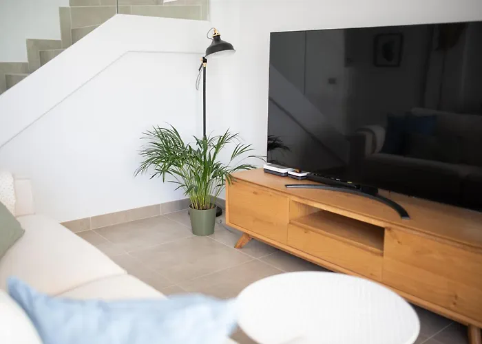 White Medano Apartment. New With Fast Wifi *