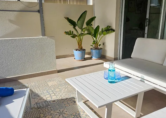 Сasa de vacaciones White Medano Apartment. New With Fast Wifi *