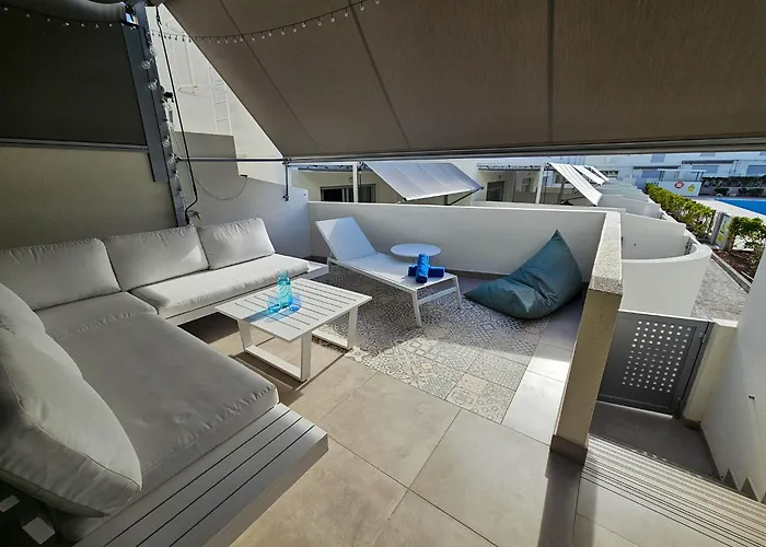 White Medano Apartment. New With Fast Wifi Сasa de vacaciones El Médano