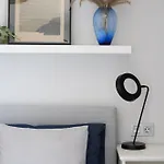 White Medano Apartment. New With Fast Wifi エル・メダノ