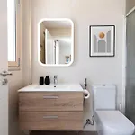 White Medano Apartment. New With Fast Wifi 別荘 エル・メダノ