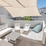 White Medano Apartment. New With Fast Wifi 別荘