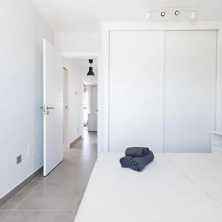 White Medano Apartment. New With Fast Wifi El Medano (Tenerife)