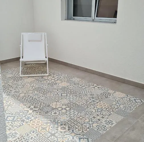White Medano Apartment. New With Fast Wifi El Médano