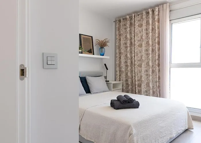White Medano Apartment. New With Fast Wifi El Médano