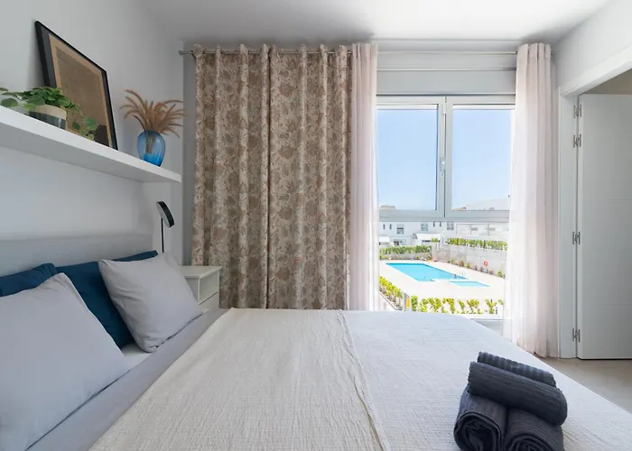 White Medano Apartment. New With Fast Wifi Casa de Férias *