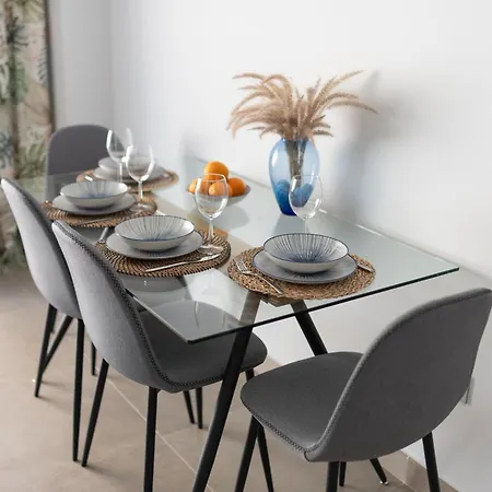בית נופש White Medano Apartment. New With Fast Wifi אל מדאנו